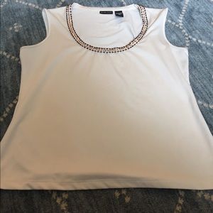 New York & Company tank size Large